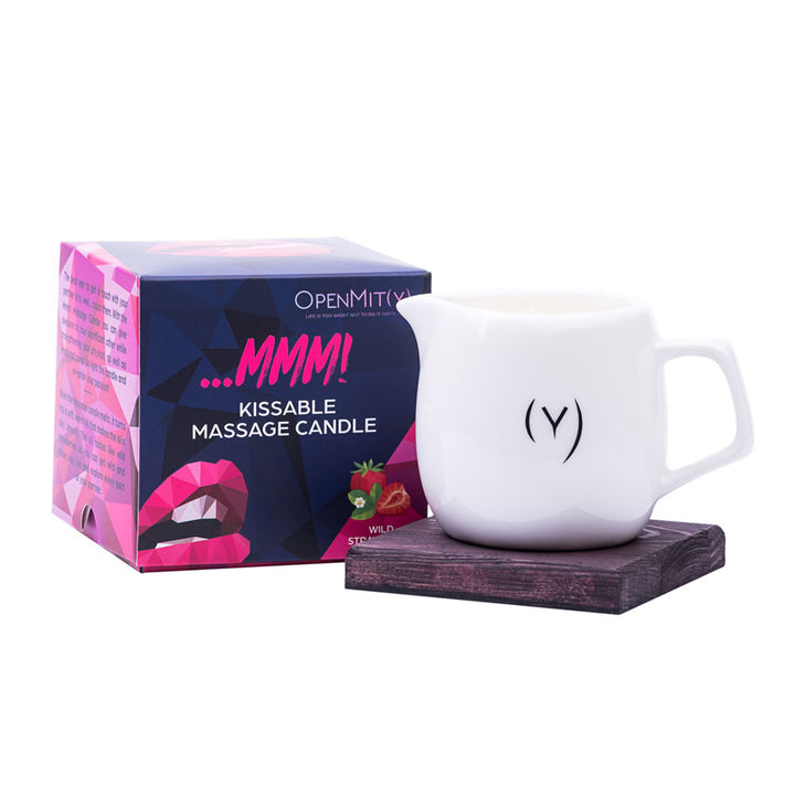 Kissable massage candle in white creamer