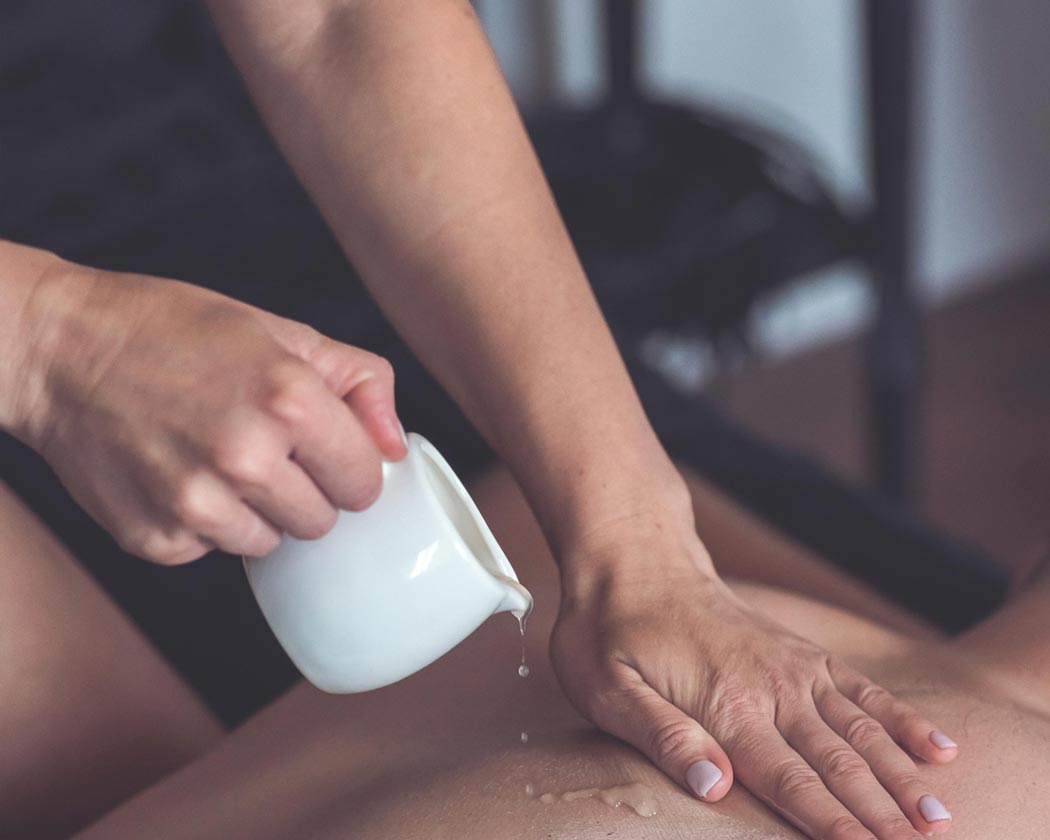 Massage oil candle for couples OpenMity