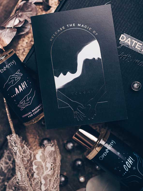 Sensual and romantic gift box for couples